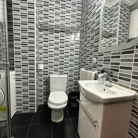 Carreteria Deluxe * Malaga