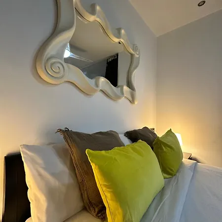 Apartment Carreteria Deluxe